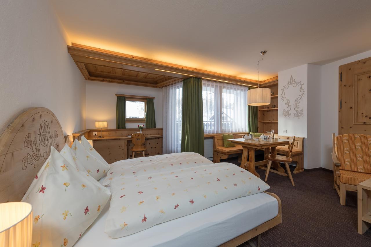 Hotel Seraina Зильс-Мария Экстерьер фото